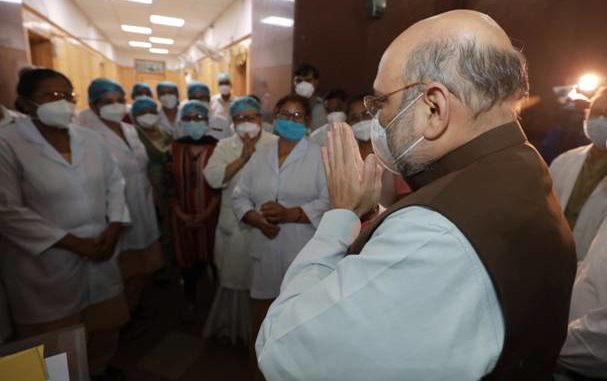 Union Home Minister Shri Amit Shah pays surprise visit to Lok Nayak Jay Prakash Narayan (LNJP) Hospital to review arrangements related to COVID-19 Union Home Minister Shri Amit Shah pays surprise visit to Lok Nayak Jay Prakash Narayan (LNJP) Hospital to review arrangements related to COVID-19