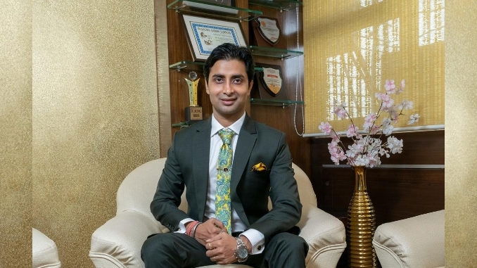 Meet-the-skilful-and-acclaimed-achiever-Advocate-Aashutosh-Srivastava-Digpu-678x381