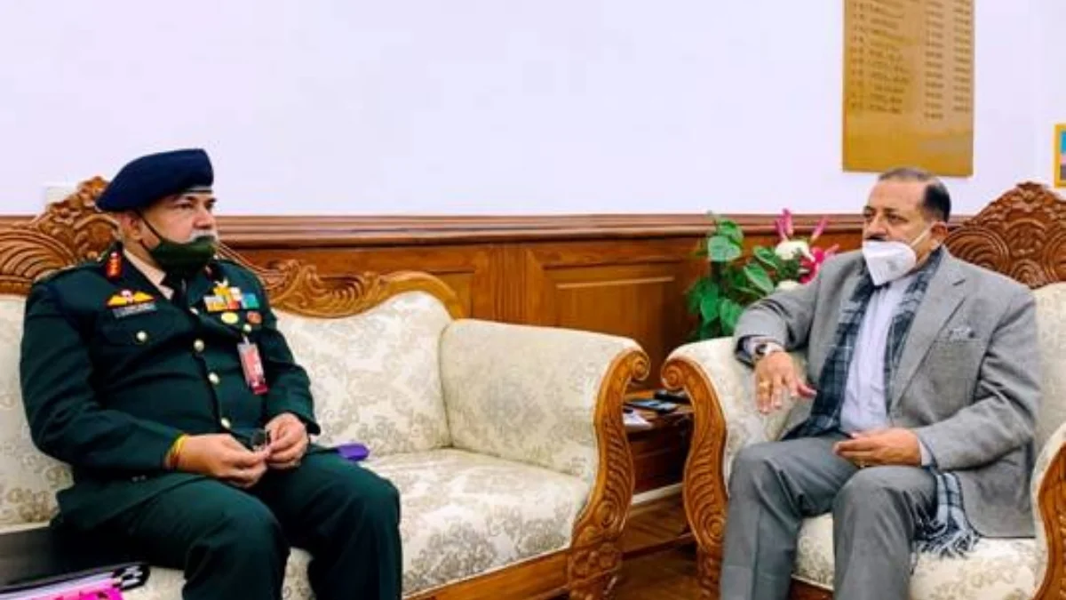 DG, BRO, Lt General Rajeev Chaudhry briefs Union Minister Dr. Jitendra Singh about the various ongoing and proposed road and bridge projects in Jammu & Kashmir and North East - India press release