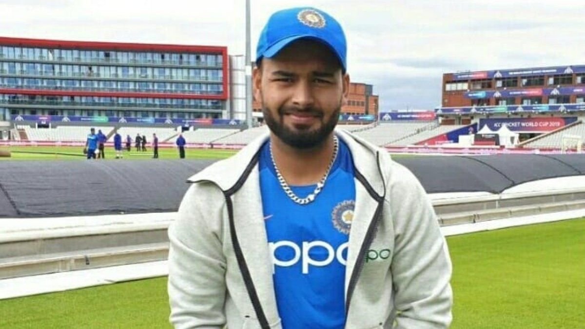 Photo of Pant: Feels good to be compared to Dhoni, but want to make my own name
