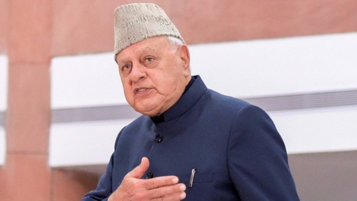 Photo of Farooq Abdullah: India is helping every country with the COVID-19 vaccine
