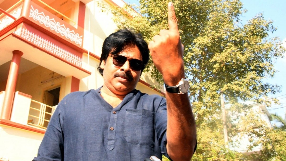Pawan Kalyan casts his vote in Vijayawada Municipal elections- India Press Release
