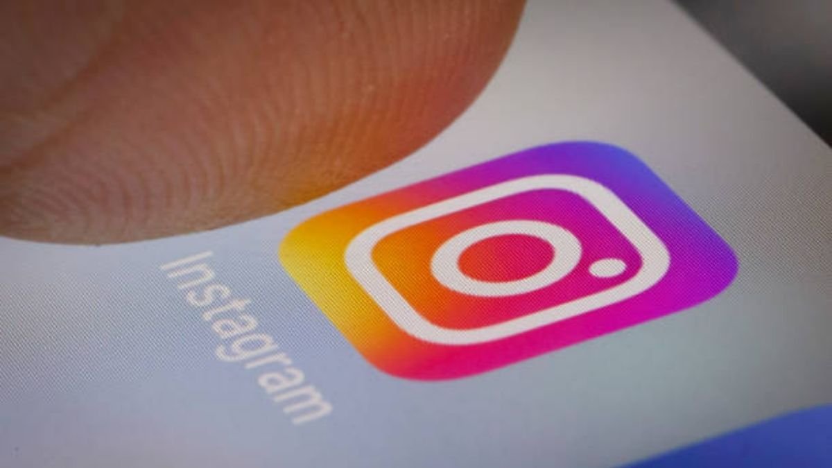 Photo of Instagram’s new feature will protect kids, teens from creepy adults