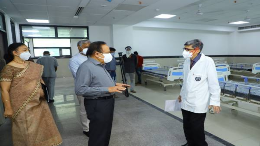 Dr. Harsh Vardhan Reviews COVID Facility at Lady Hardinge Medical College