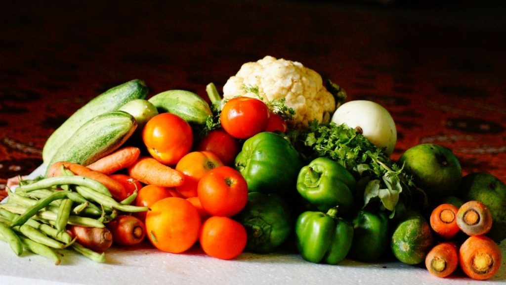 Vegetarians have healthier levels of disease markers than meat-eaters: Study