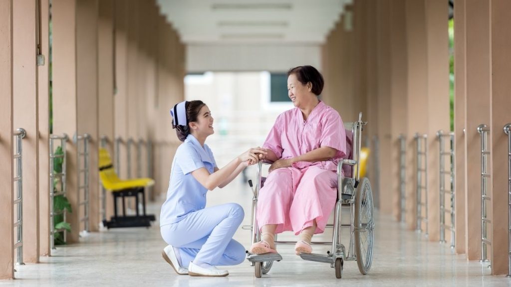 International Nurses Day: Tendulkar pays tribute to frontline workers