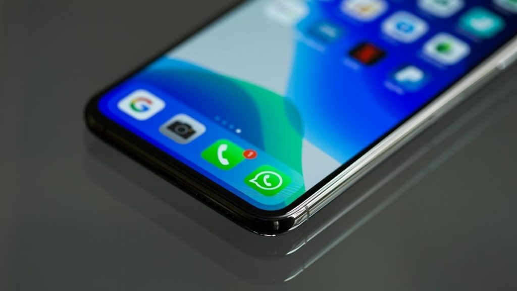 WhatsApp might soon allow users to verify log-in with the new 'Flash Calls'