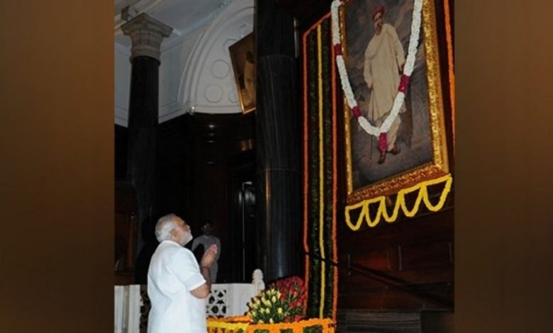 PM pays tributes to Lokmanya Tilak on his Jayanti