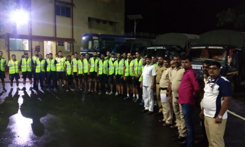 Indian Navy mobilizes rescue teams for flood relief and evacuation in Maharashtra