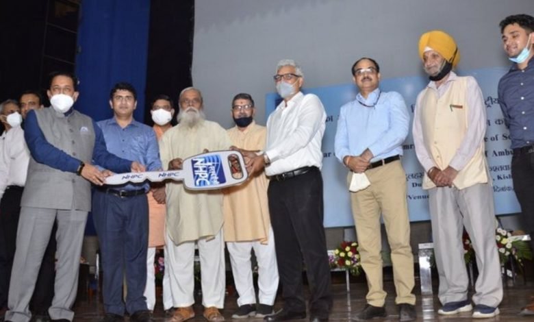Dulhasti Power Station organizes seminar under the Azadi Ka Amrit Mahotsav and hands over ambulance to NGO