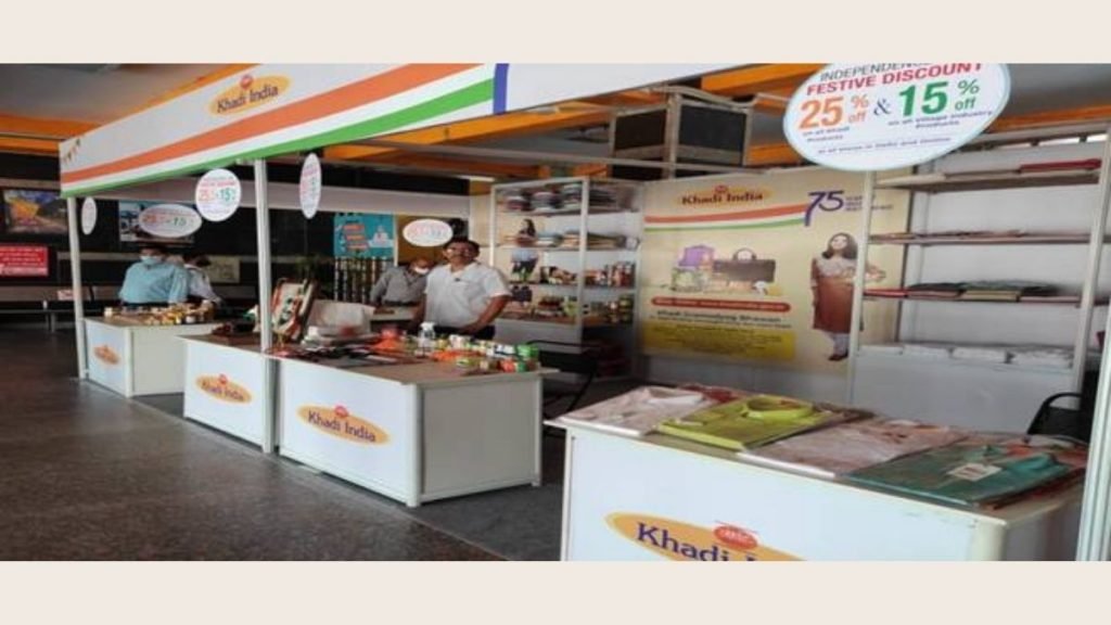 KVIC Sets UP Khadi Exhibition cum Sale stalls at 75 Railway Stations to Celebrate 75 Years of Independence 