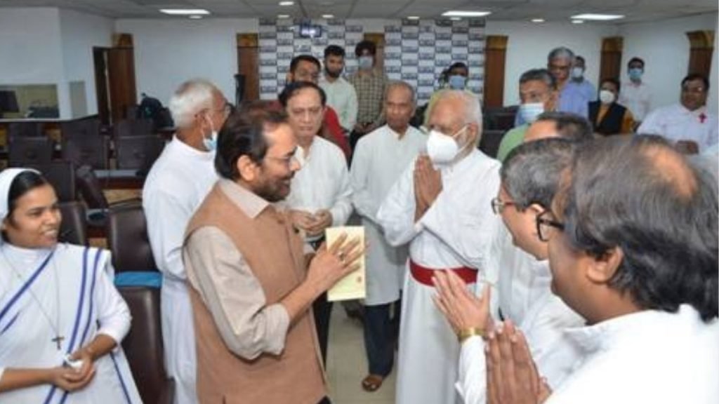 Minister for Minority Affairs Shri Mukhtar Abbas Naqvi interacts with prominent people of the Christian community from across the country in New Delhi
