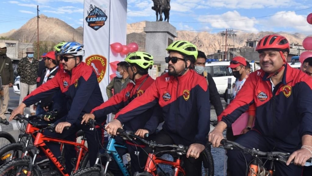Union Minister Shri Anurag Thakur flags off the second edition of ‘Ultimate Ladakh Cycling Challenge at Leh, Ladakh