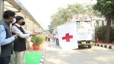 Photo of Dr Mansukh Mandaviya flags off relief supplies for Uttarakhand and UTs of Jammu & Kashmir & Ladakh