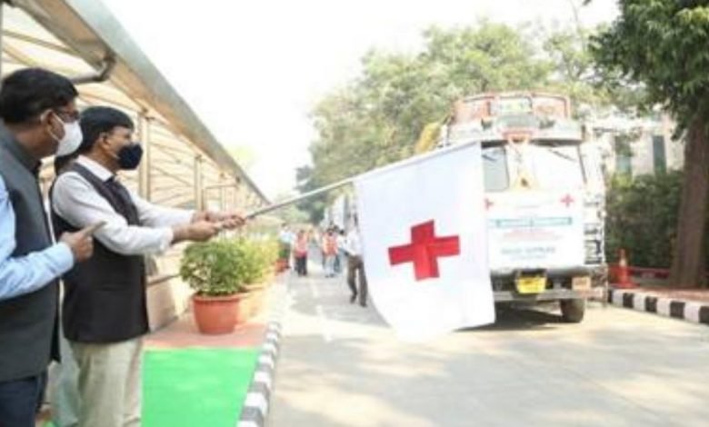 Dr Mansukh Mandaviya flags off relief supplies for Uttarakhand and UTs of Jammu & Kashmir & Ladakh