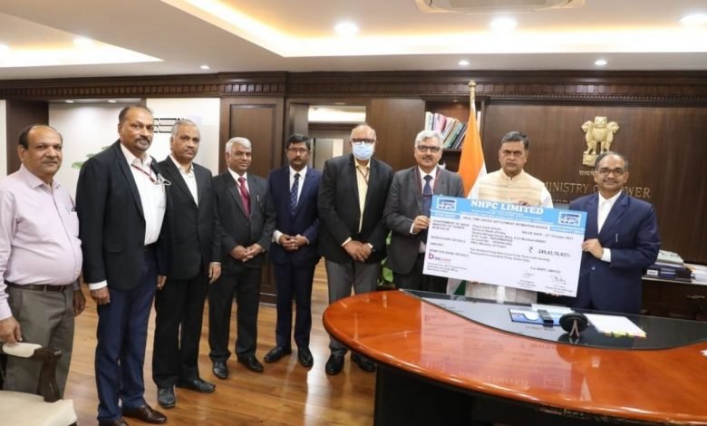 NHPC pays a final dividend of Rs 249.44 Crore to the Government of India for FY 2020-21