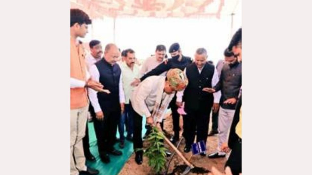 Union Ayush Minister Shri Sarbananda Sonowal inaugurates ‘Ayush Van’ in Gandhidham