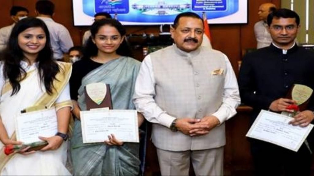 Union Minister Dr Jitendra Singh felicitates All India Toppers of IAS/ Civil Services Exam 2020 at DoPT, North Block