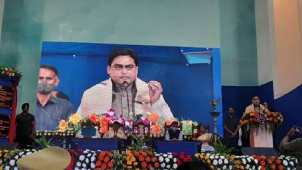 Shri Shantanu Thakur inaugurates projects at Haldia Dock Complex; Says, Indian waterway are expanding at unmatched pace
