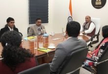 Raksha Mantri Shri Rajnath Singh interacts with Indian students of Harvard Business School & Harvard Kennedy School in New Delhi