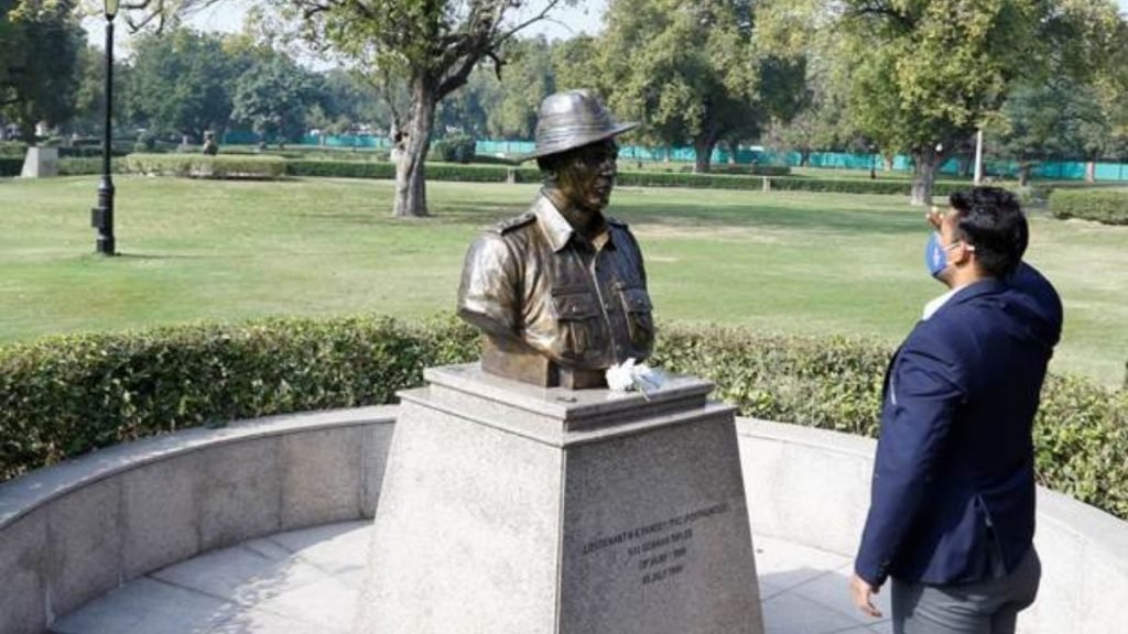 Olympian Shivpal Singh visits National War Memorial, pays tribute to Param Vir Chakra late Captain Manoj Pandey among other martyrs