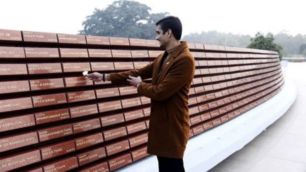 Sharad Kumar visits the National War Memorial, reminiscences the bravery of the Gorkha Regiment