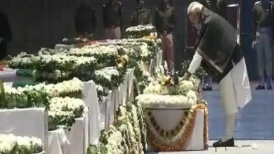 PM Pays homage to Martyrs of Pulwama Attack
