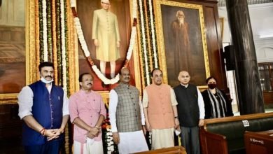 PM Pays homage to former Prime Minister, Shri Morarjibhai Desai