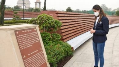 Table Tennis Star Manika Batra visits National War Memorial, pays tribute to air warrior of the 1971 Indo-Pak War Nirmal Jit Singh Sekhon