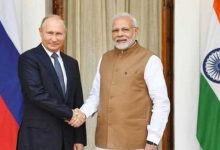 Photo of PM speaks with His Excellency Vladimir Putin, President of the Russian Federation