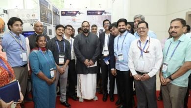 Photo of Shri Rajeev Chandrasekhar interacts with startups at SemiconIndia, encourages and inspires them to be the next Unicorn