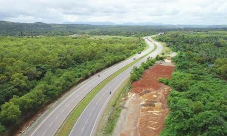 Project for 4-Laning of Goa/Karnataka Border to Kundapur section of NH-17 in  Karnataka to be completed by December 2022.