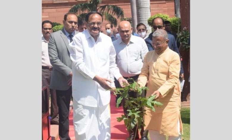 Shri M. Venkaiah Naidu meets the Rajya Sabha officials, and wishes them a happy future