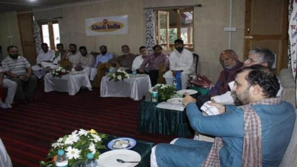 Chairman KVIC, Shri Manoj Kumar visits PMTC, KVIC, Pampore, Pulwama, South Kashmir