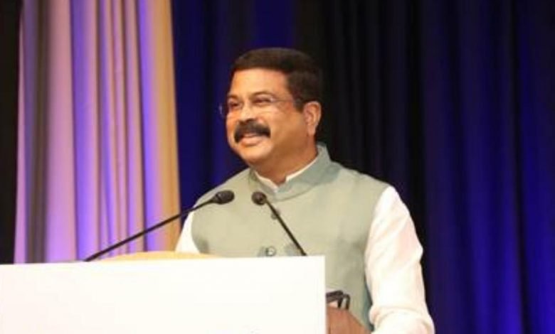 IITs are the repositories of knowledge and experience and bridge to the future - Shri Dharmendra Pradhan
