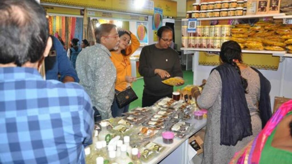 Saras sales touched a record high at the 41st India International Trade Fair, did a business of over Rs. 6 crores