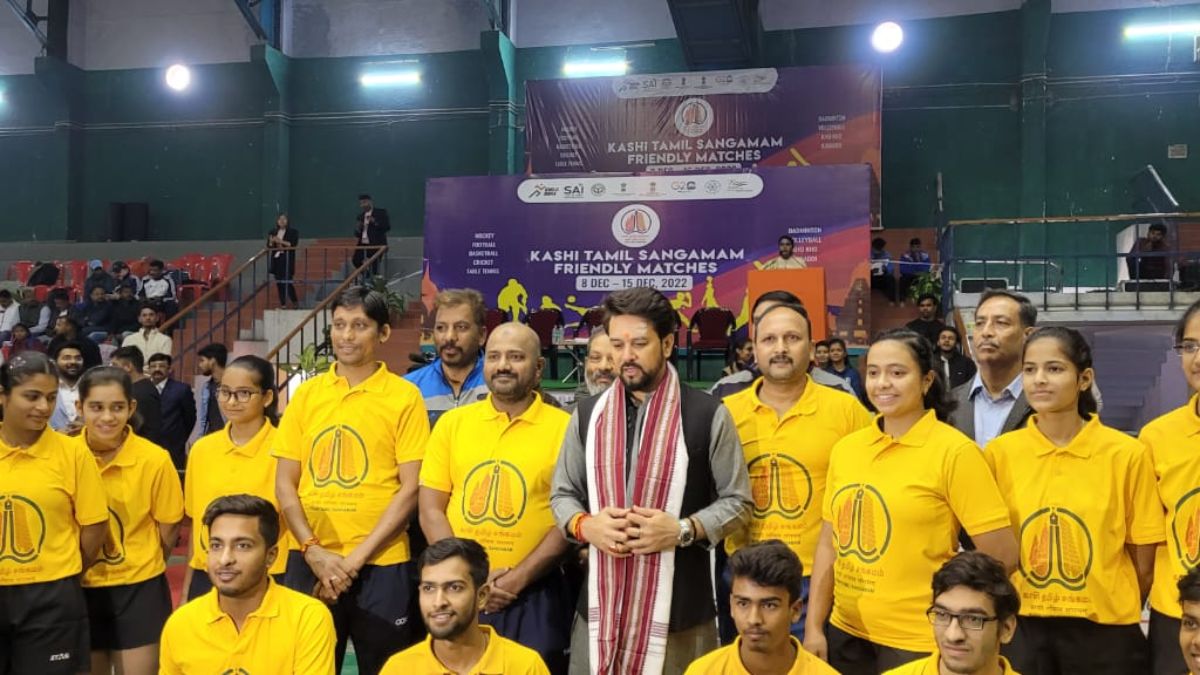 Shri Anurag Thakur inaugurates a friendly Table Tennis match in Kashi