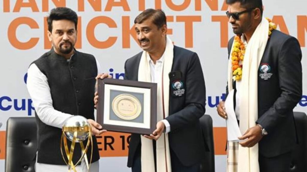 Shri Anurag Singh Thakur felicitates the T20 World Cup 2022 winning Indian Blind Cricket team