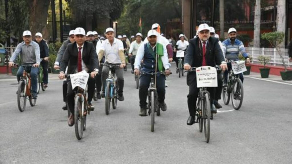 Union Health Ministry organises “Cycle for Health” rally at Lady Hardinge Medical College