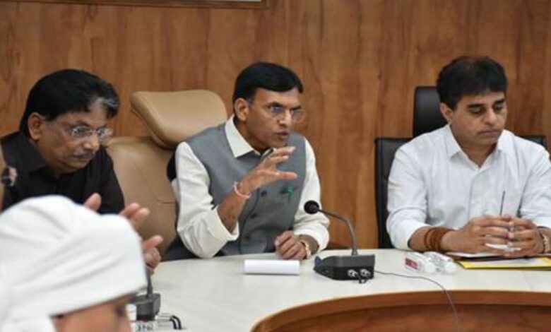 Dr Mansukh Mandaviya reviews preparedness measures on Cyclone ‘Biparjoy’ in Gujarat