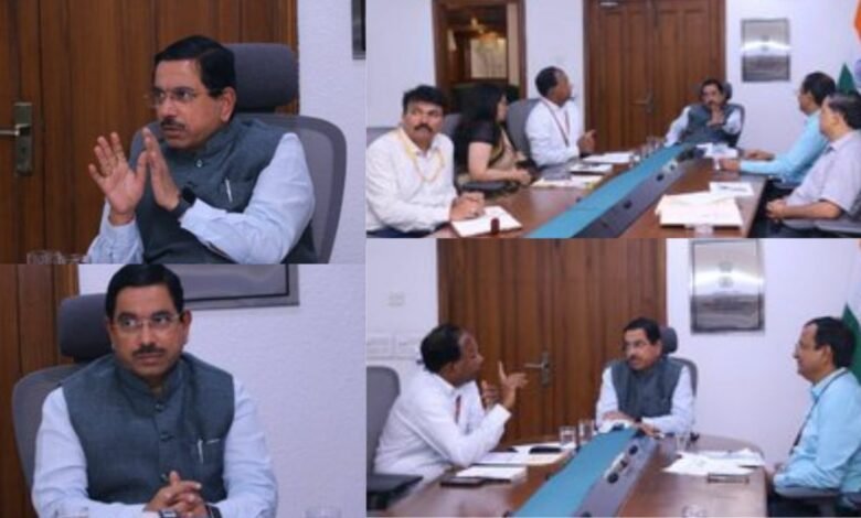 Minister Pralhad Joshi Reviews Coal Production from Commercial and Captive Mines