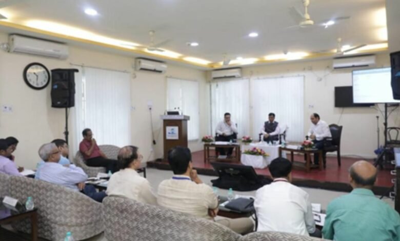 Dr Mansukh Mandaviya reviews health services in West Bengal