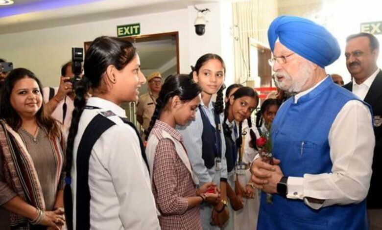 YUVA Unstoppable Hosts Student Interaction with Chief Guest Shri Hardeep Singh Puri