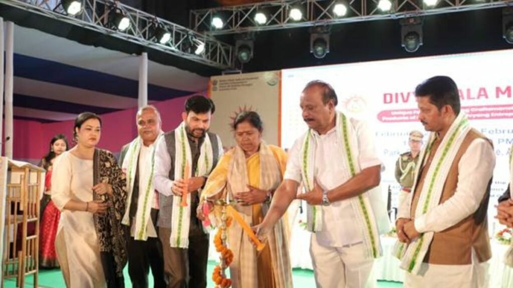 Divya Kala Mela, Tripura concluded with prize distribution by Governor Tripura Shri Indrasen Reddy Nalluji and Union Minister of State Pratima Bhoumik