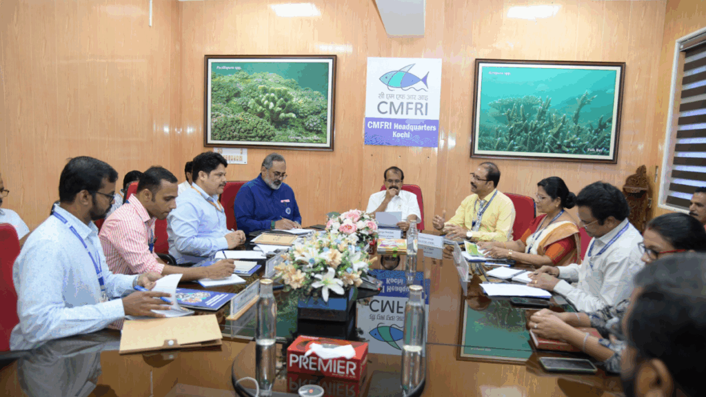 Centre to launch pilot project to revive diversified fish farming in Kuttanad, Kerala