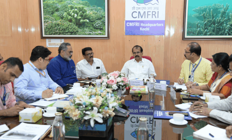 Centre to launch pilot project to revive diversified fish farming in Kuttanad, Kerala
