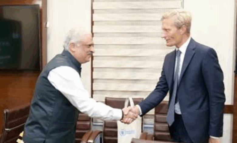 Mr. Carl Skau, Deputy Executive Director and COO of WFP calls on Shri Devesh Chaturvedi