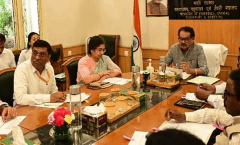 Prof. S.P. Singh Baghel Chairs Virtual Awareness Programme for  Enhancing Livestock Productivity