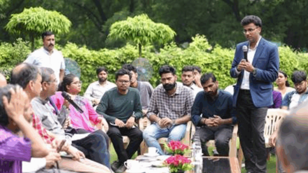 Shri Dharmendra Pradhan calls upon IIT Delhi students to drive innovation for Atmanirbhar Bharat