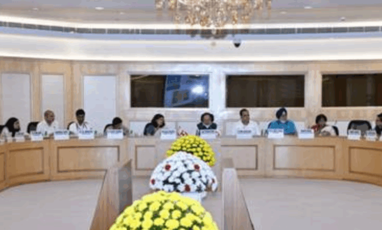 Shri J P Nadda Chairs High-Level Review Meeting on Dengue Preparedness in Delhi and NCR